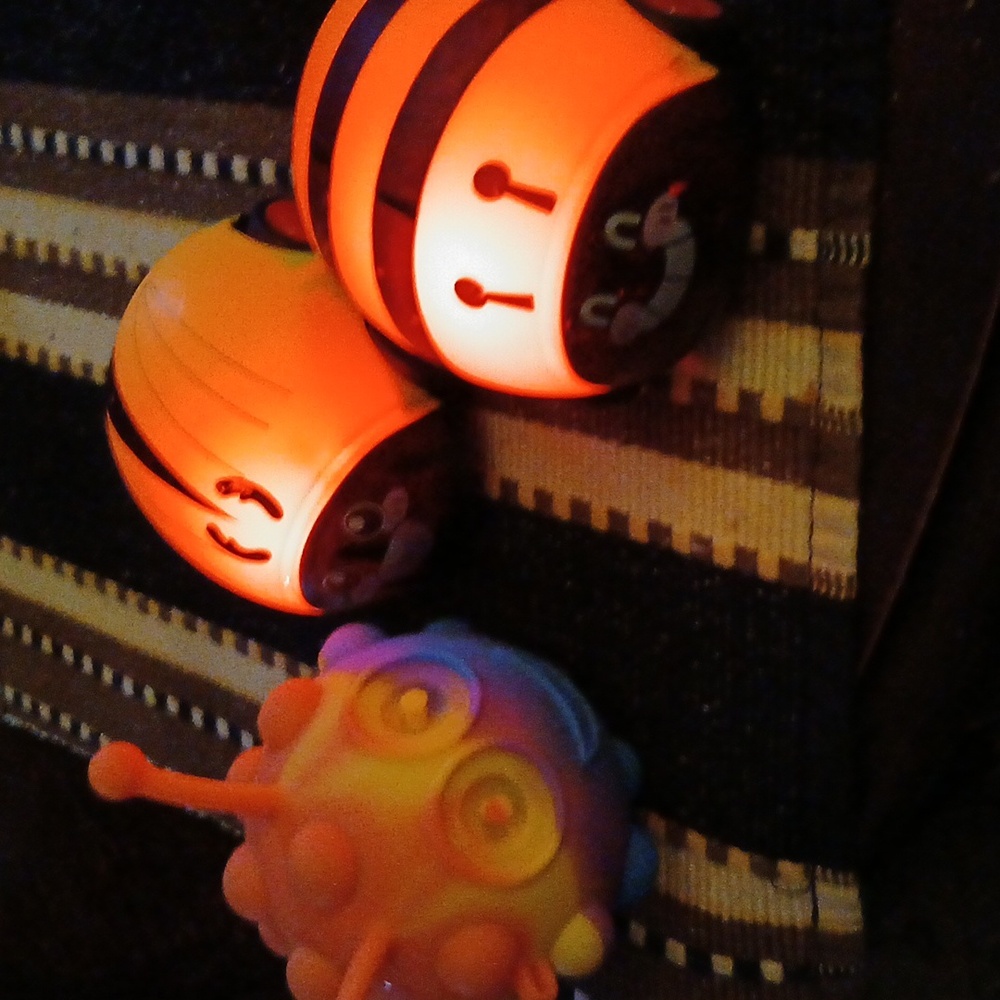 ❤️ FINAL REDUCTION. Colorful Insect Toy Set - Picture 3 of 3